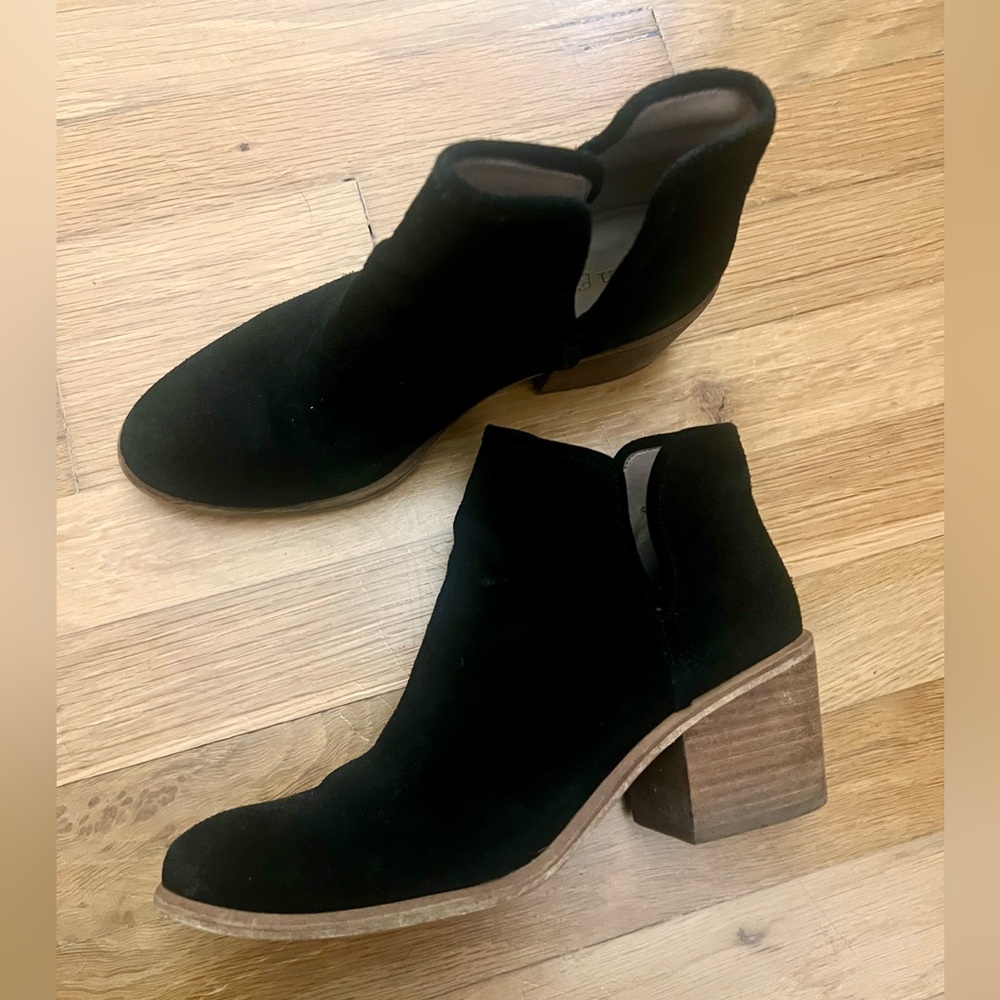 Black boots